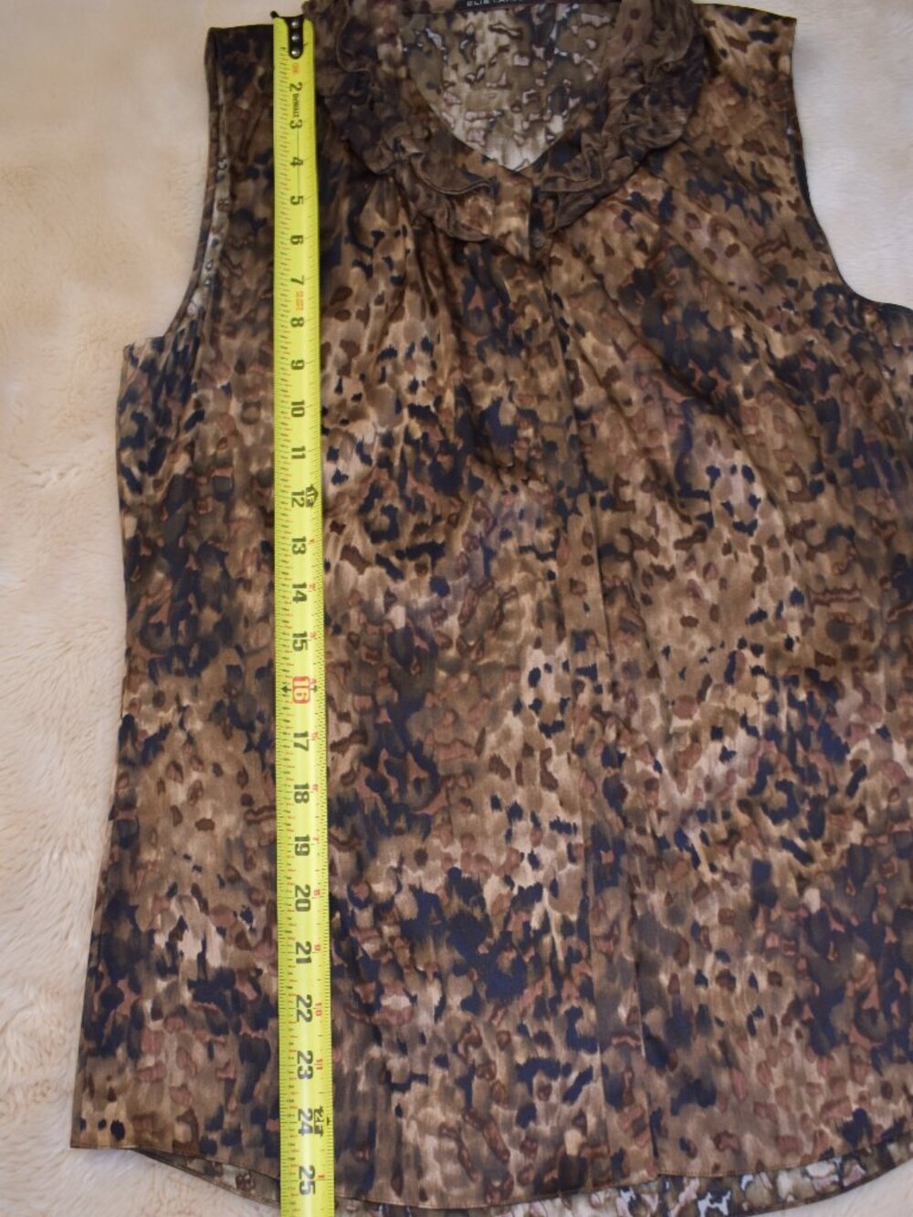 Elie Tahari Silk Sleeveless Blouse Brown Animal Print Ruffle Neck Top Medium - Picture 11 of 12